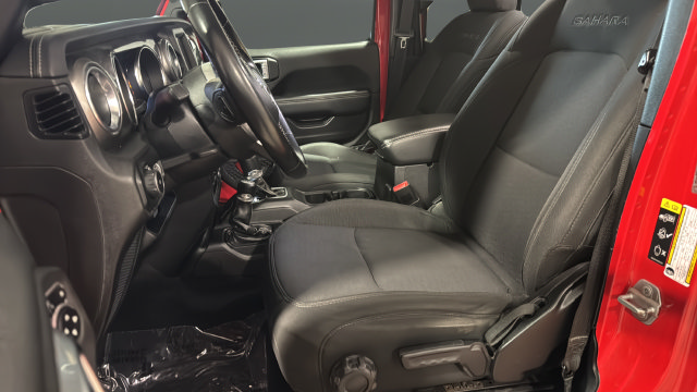 Used 2020 Jeep Wrangler Unlimited Sahara AWD/4WD image 9