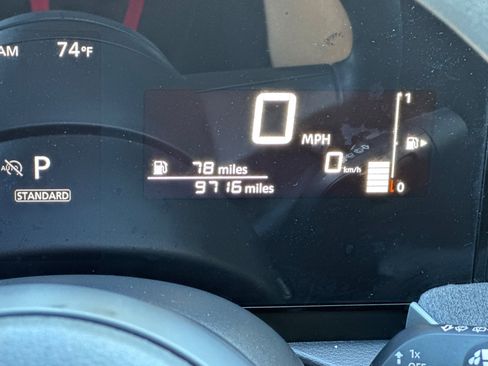Used 2025 Nissan Kicks SV FWD image 23