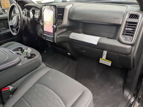 New 2025 RAM 2500 Tradesman image 31