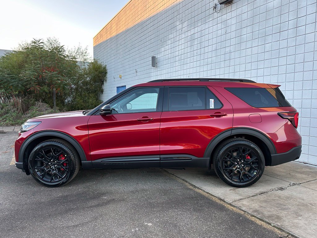 New 2027 Ford Explorer ST w/ Sun And Sound Package AWD/4WD image 2