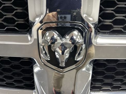 Used 2018 RAM 2500 Tradesman w/ Chrome Appearance Group AWD/4WD image 30