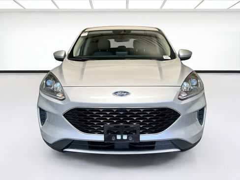 Used 2020 Ford Escape SE FWD image 2