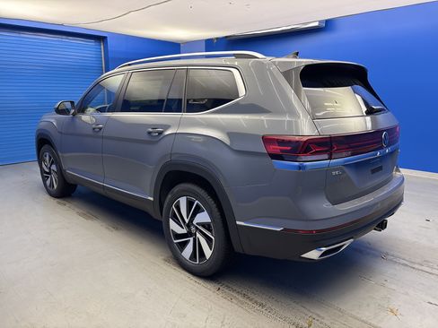 New 2026 Volkswagen Atlas SEL image 5