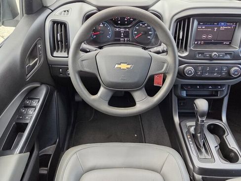 Used 2022 Chevrolet Colorado W/T image 9