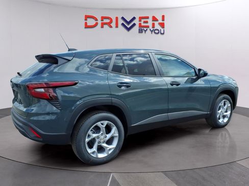 New 2026 Chevrolet Trax LS image 5