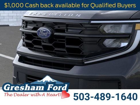 New 2025 Ford Expedition Active image 20