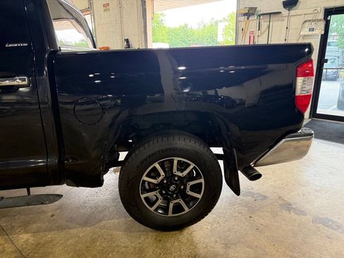 Used 2014 Toyota Tundra Limited w/ Limited Premium Package AWD/4WD image 10