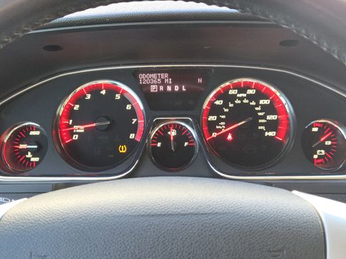 Used 2017 GMC Acadia Limited SLT image 18