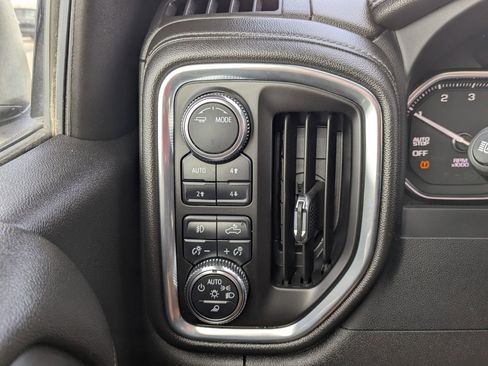 Used 2022 GMC Sierra 1500 Denali w/ Denali Premium Package image 18