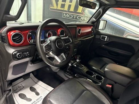 Used 2022 Jeep Wrangler Rubicon w/ Cold Weather Group AWD/4WD image 6
