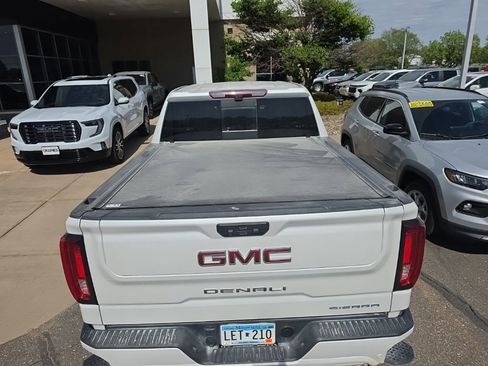 Used 2024 GMC Sierra 1500 Denali AWD/4WD image 9