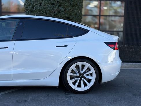 Used 2022 Tesla Model 3 Long Range image 11