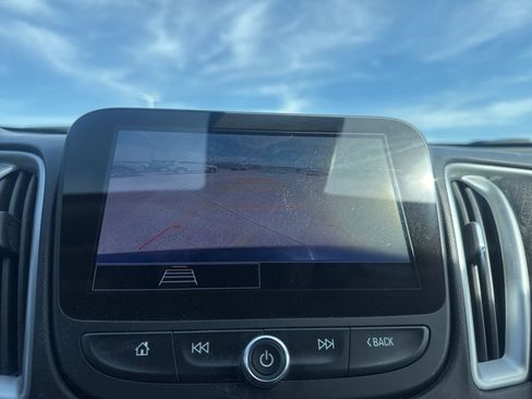 Used 2025 Chevrolet Malibu LT image 45