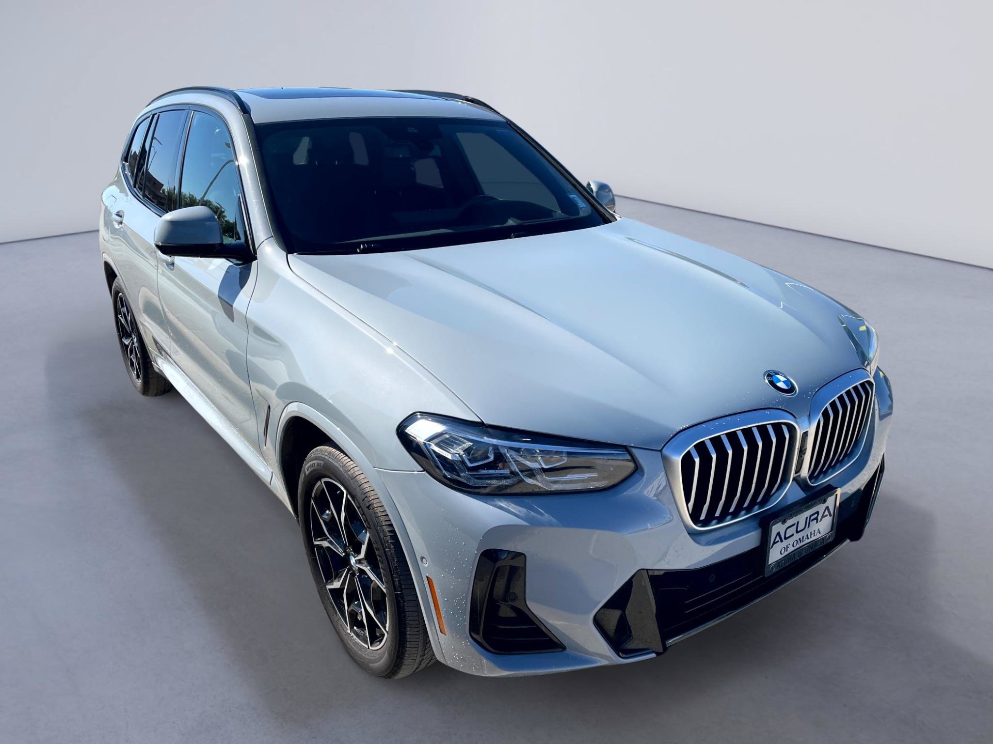 Used 2024 BMW X3 xDrive30i w/ Premium Package AWD/4WD image 4