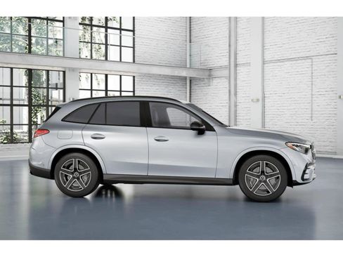 Used 2025 Mercedes-Benz GLC 300 GLC 300 image 14