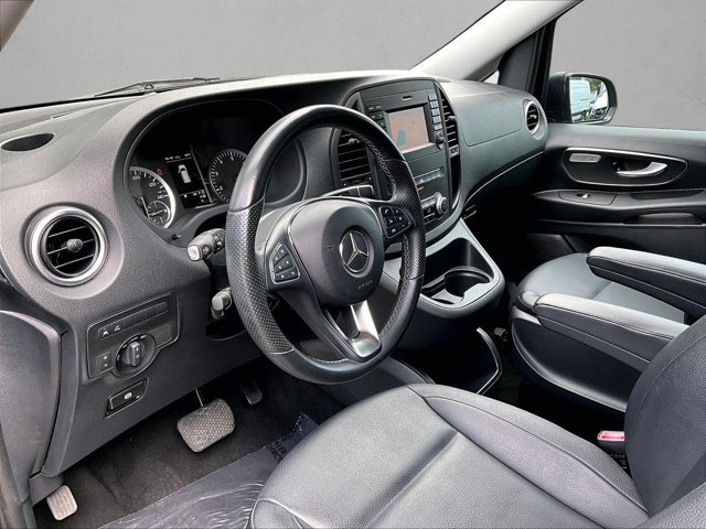 Used 2018 Mercedes-Benz Metris Passenger image 14