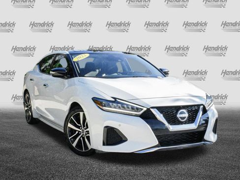 Used 2023 Nissan Maxima SL FWD image 2