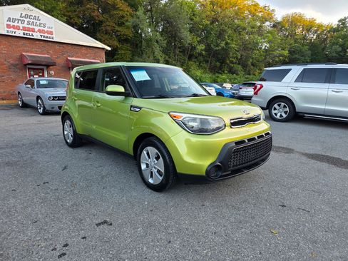 Used 2015 Kia Soul image 3