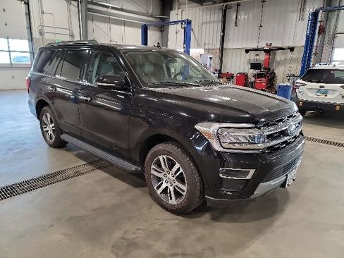 Used 2024 Ford Expedition Limited AWD/4WD image 1