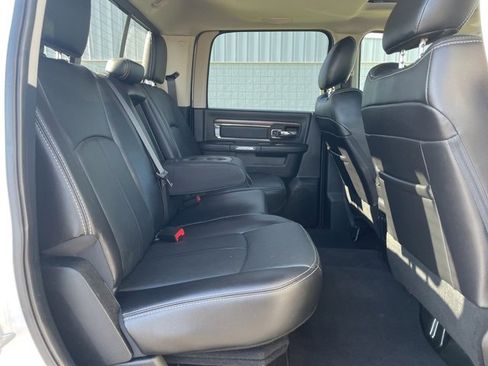 Used 2018 RAM 1500 Laramie image 15