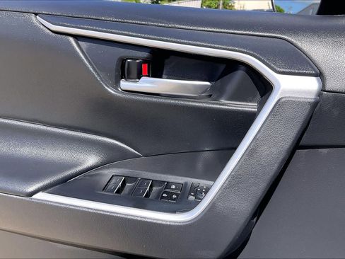 Used 2023 Toyota RAV4 XLE image 34