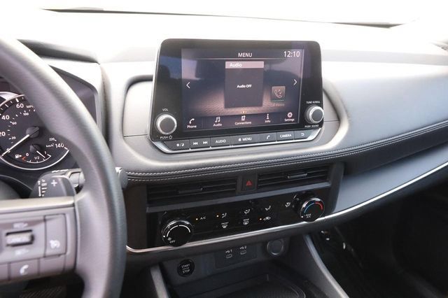 Used 2024 Nissan Rogue S FWD image 15