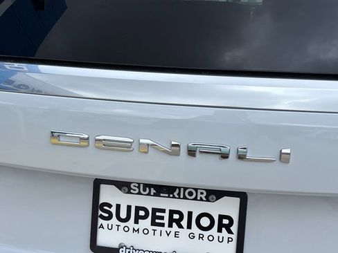 New 2026 GMC Yukon Denali w/ Sun & Power Step Package image 5