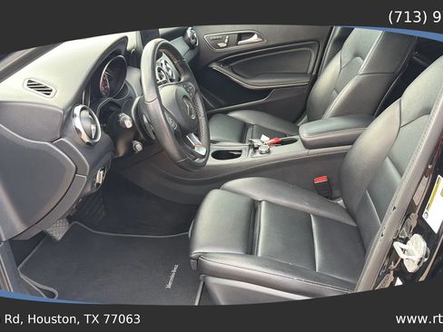 Used 2018 Mercedes-Benz GLA 250 image 23