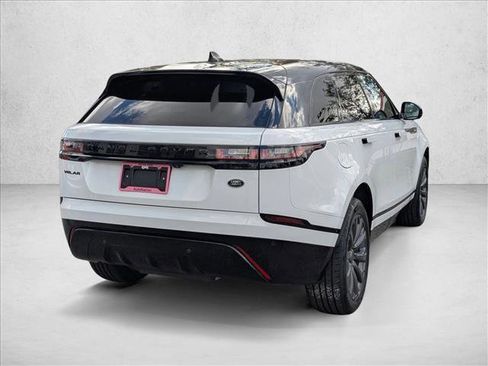 Used 2022 Land Rover Range Rover Velar R-Dynamic S image 5