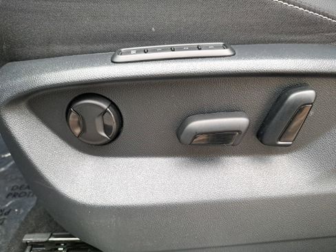 Certified 2024 Volkswagen Tiguan SEL R-Line image 27