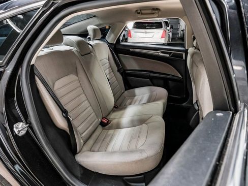 Used 2020 Ford Fusion S image 41