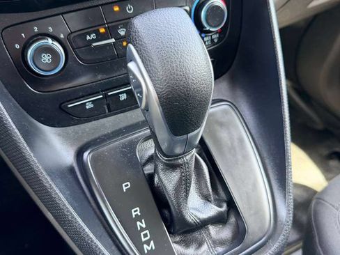 Used 2021 Ford Transit Connect XL FWD image 29