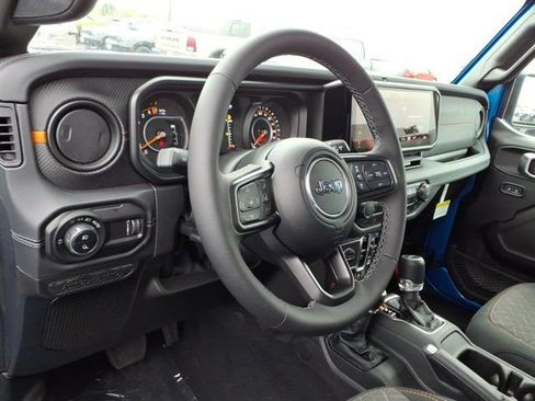 New 2026 Jeep Gladiator Mojave image 6