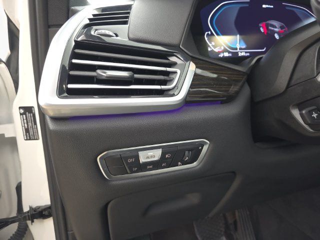 Used 2023 BMW X5 xDrive45e AWD/4WD image 35