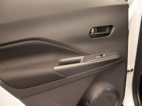 New 2025 Nissan Kicks Play S image 25