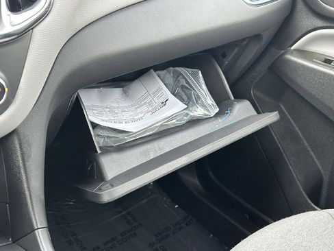 Used 2023 Chevrolet Equinox LS w/ LS Convenience Package image 30