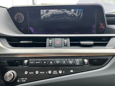 Used 2021 Lexus ES 350 w/ Premium Package image 18