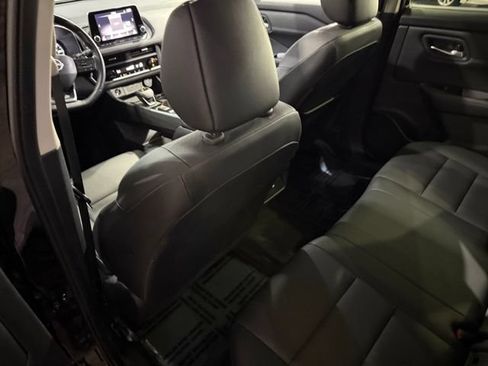 Certified 2025 Nissan Rogue SV w/ SV Premium Package FWD image 29
