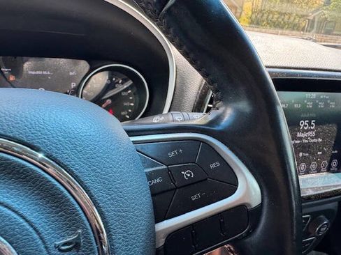 Used 2020 Jeep Compass Limited image 42