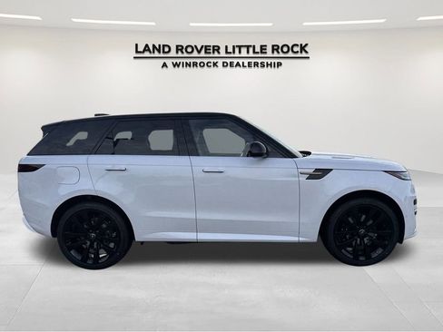 New 2025 Land Rover Range Rover Sport Dynamic SE image 5