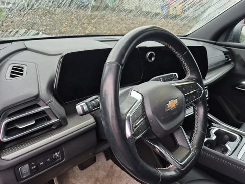 Used 2024 Chevrolet Traverse LT w/ Trailering Package AWD/4WD image 10