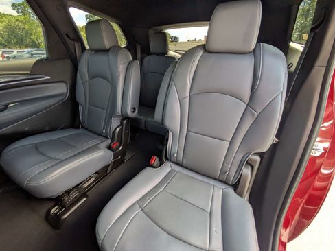 Certified 2024 Buick Enclave Premium FWD image 10
