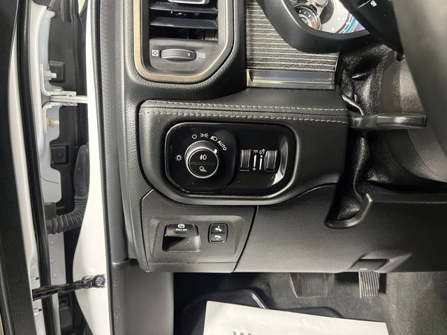 Used 2021 RAM 1500 Limited AWD/4WD image 18