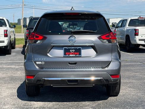 Used 2018 Nissan Rogue S FWD image 6