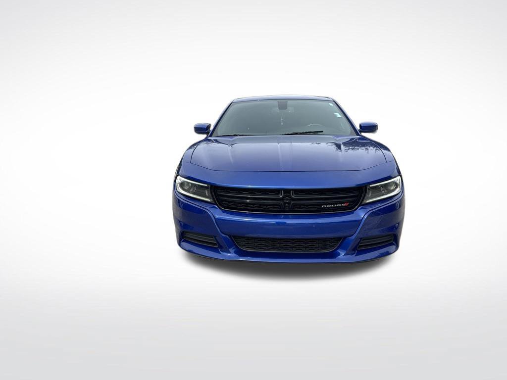 Used 2022 Dodge Charger SXT w/ Plus Group RWD image 3