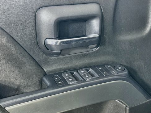 Used 2018 Chevrolet Silverado 1500 LT w/ All Star Edition AWD/4WD image 24