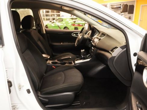 Used 2019 Nissan Sentra SV image 24