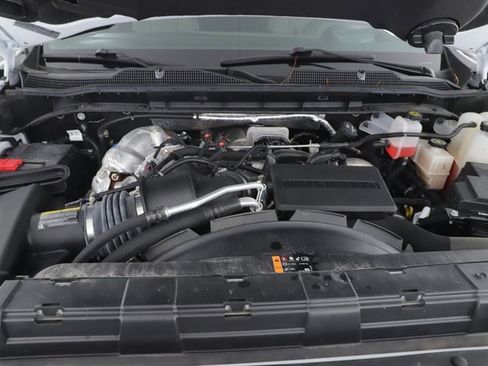 Used 2024 Chevrolet Silverado 2500 ZR2 w/ Technology Package image 15