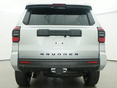 Certified 2026 Toyota 4Runner TRD Off-Road Premium AWD/4WD image 23