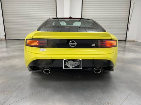 Used 2024 Nissan Z Performance w/ Floor Mat Package RWD image 6